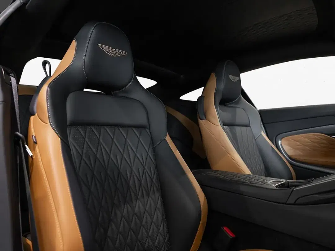 Aston Martin DB12 Coupe - Thumbnail 11