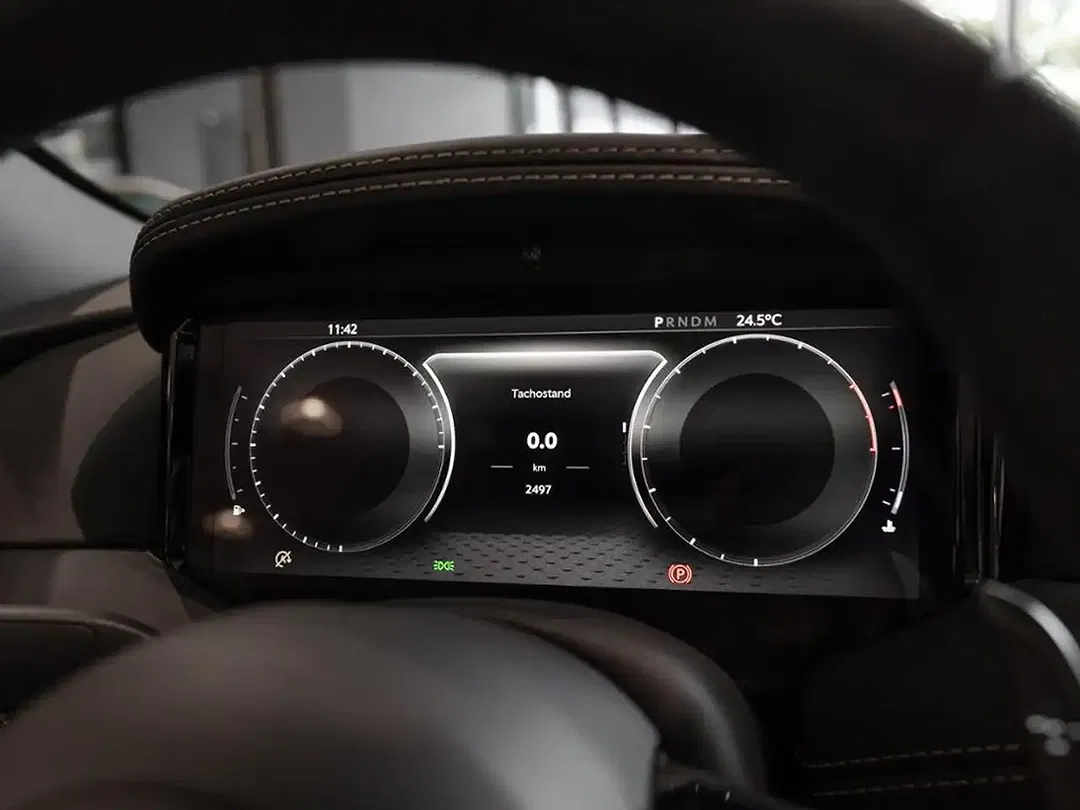 Aston Martin DB12 Coupe - Thumbnail 5
