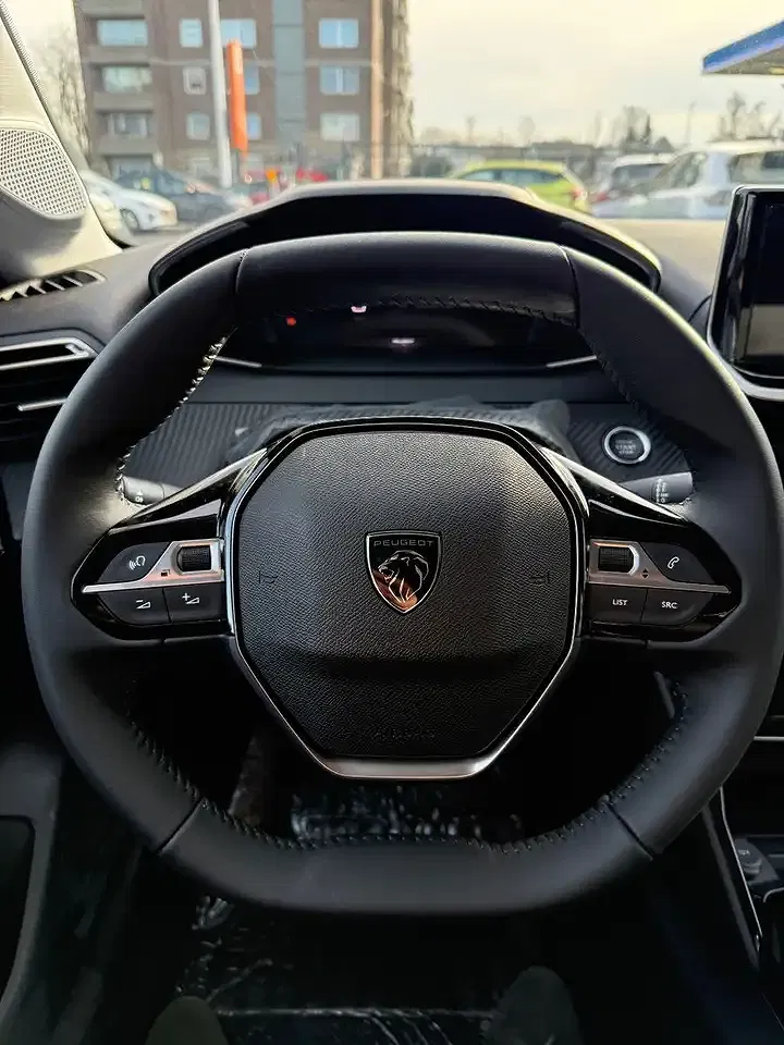 Peugeot 208 Allure - Thumbnail 13