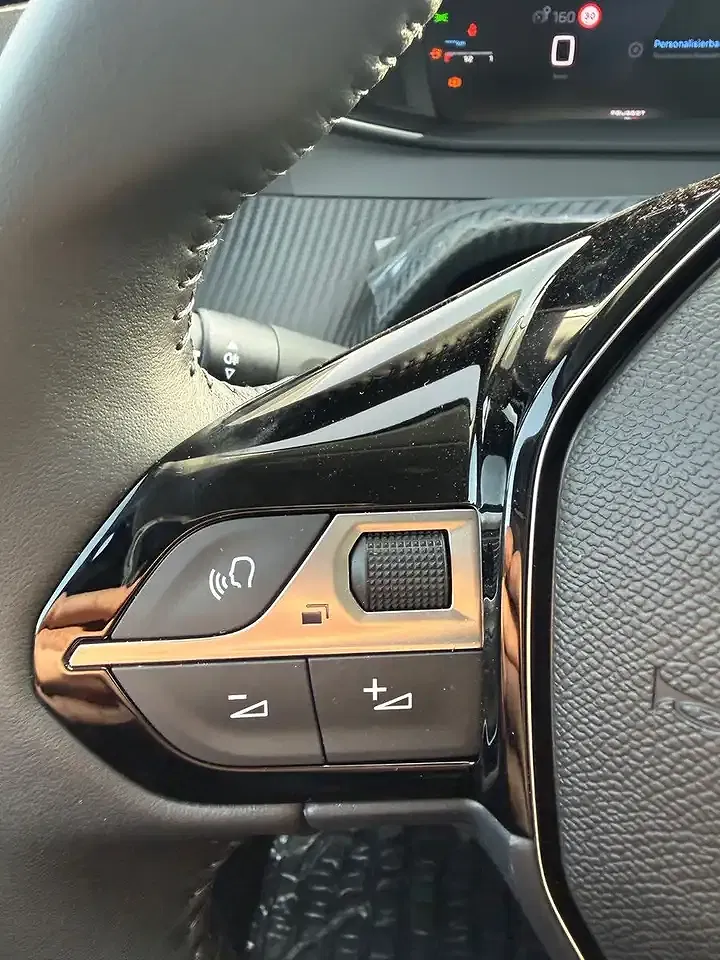 Peugeot 208 Allure - Thumbnail 14
