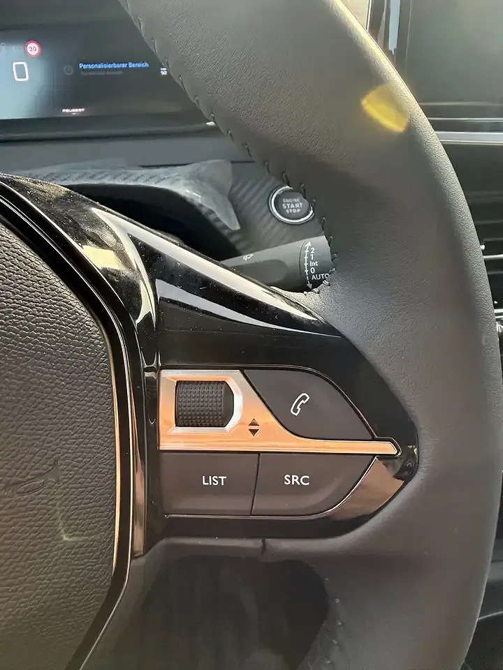 Peugeot 208 Allure - foto 15