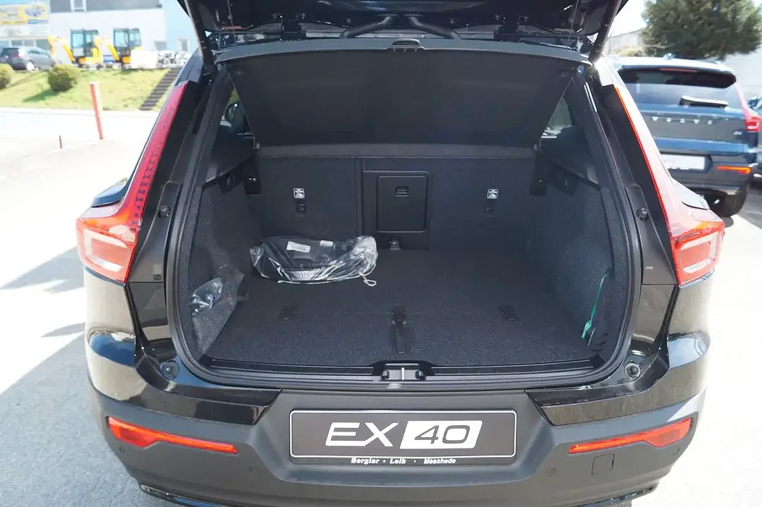 Volvo EX40 AUT AWD Plus Black Edition - Thumbnail 13