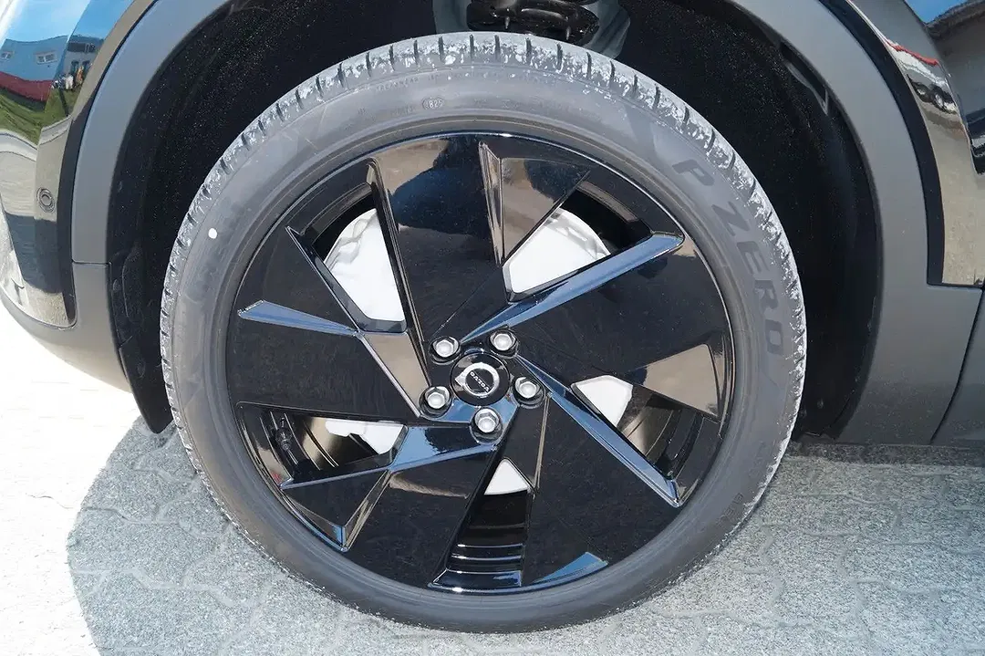 Volvo EX40 AUT AWD Plus Black Edition - Thumbnail 14