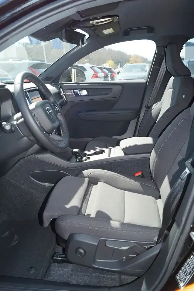Volvo EX40 AUT AWD Plus Black Edition - Thumbnail 6