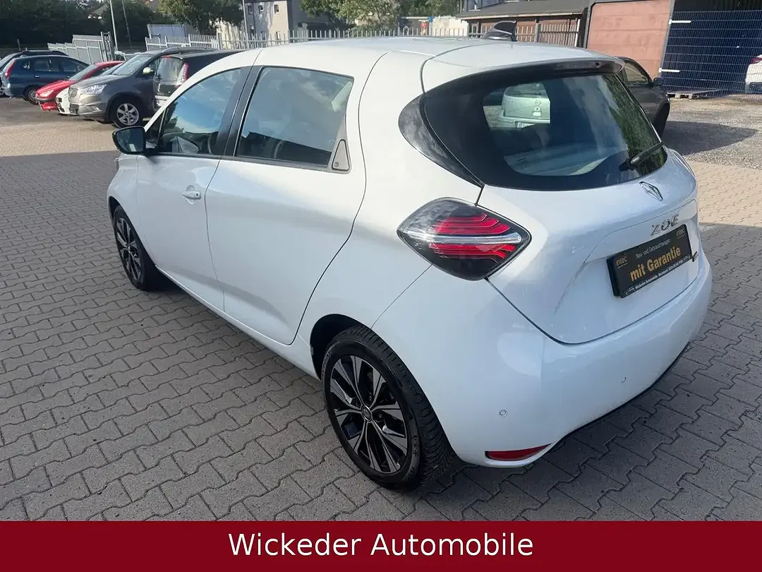 Renault ZOE Evolution - Thumbnail 4