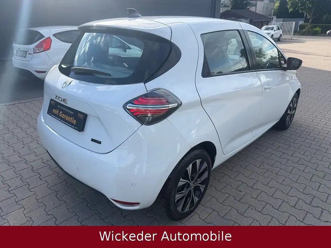 Renault ZOE Evolution - Thumbnail 6