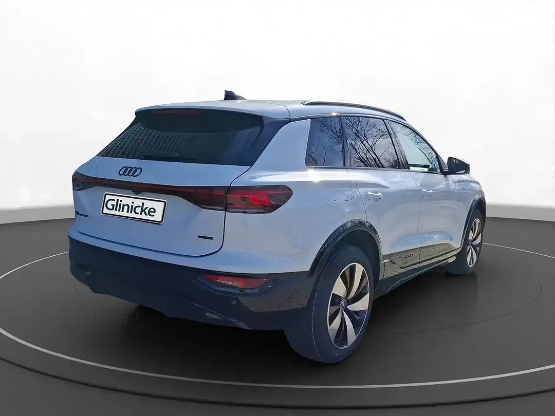 Audi Q6 e-tron S line - Thumbnail 9