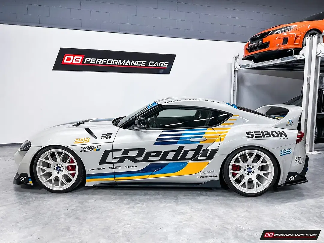 Toyota Supra - Thumbnail 6