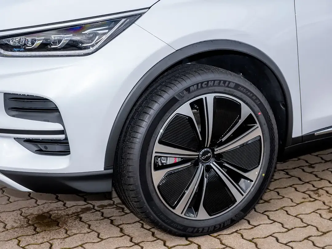 BYD Tang AWD Flagship - foto 10