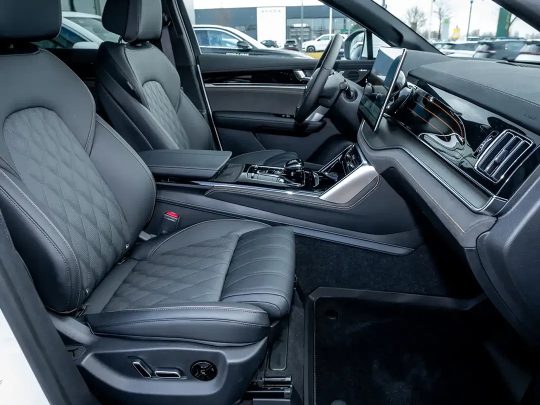 BYD Tang AWD Flagship - Thumbnail 6
