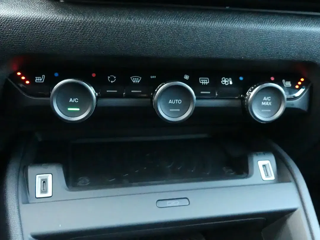 Citroen C4 EAT8 Max - Thumbnail 14