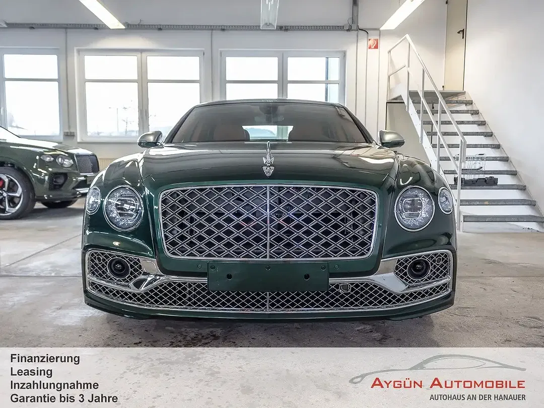 Bentley Flying Spur 4.0 V8 Mulliner - Thumbnail 3