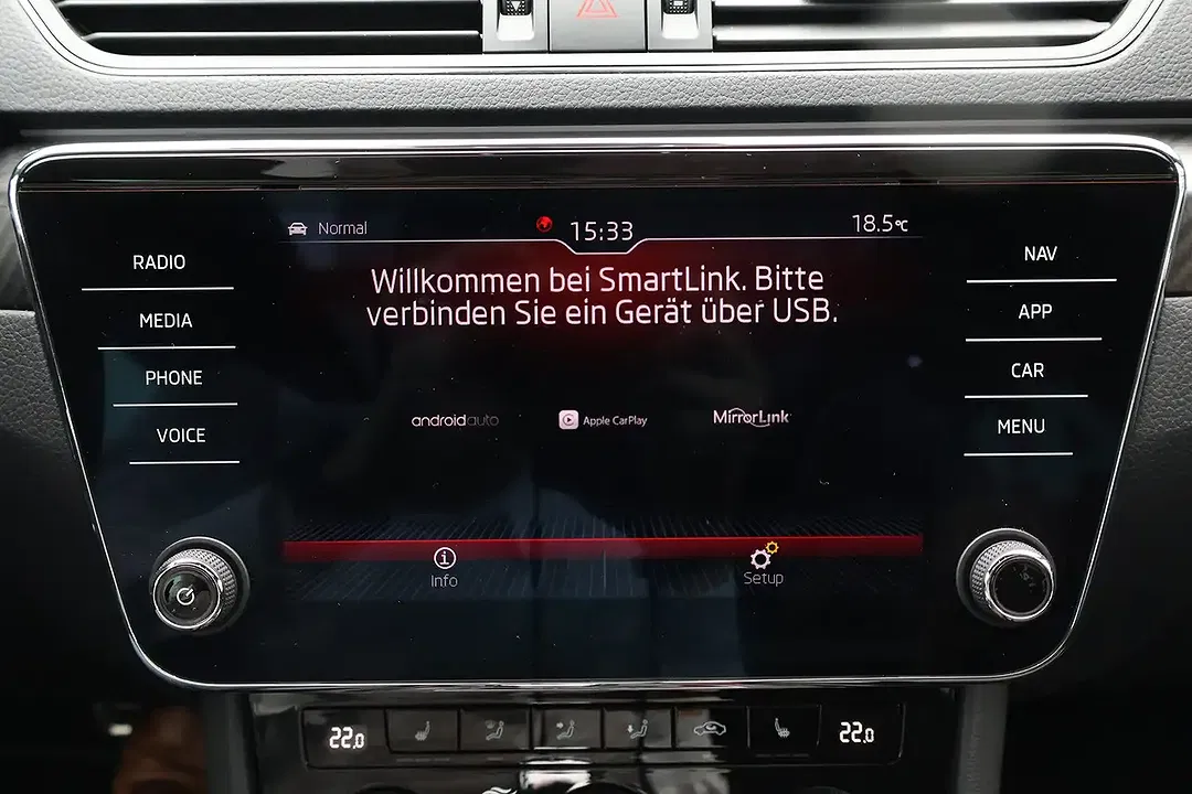 Skoda Superb 2.0 Combi Sportline - Thumbnail 13