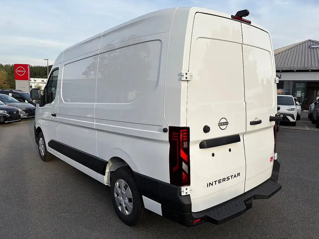 Nissan Interstar 3.5t L2H2 N-Connecta - Thumbnail 4