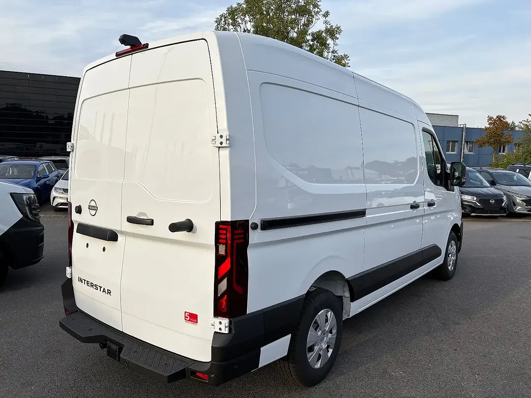 Nissan Interstar 3.5t L2H2 N-Connecta - Thumbnail 6