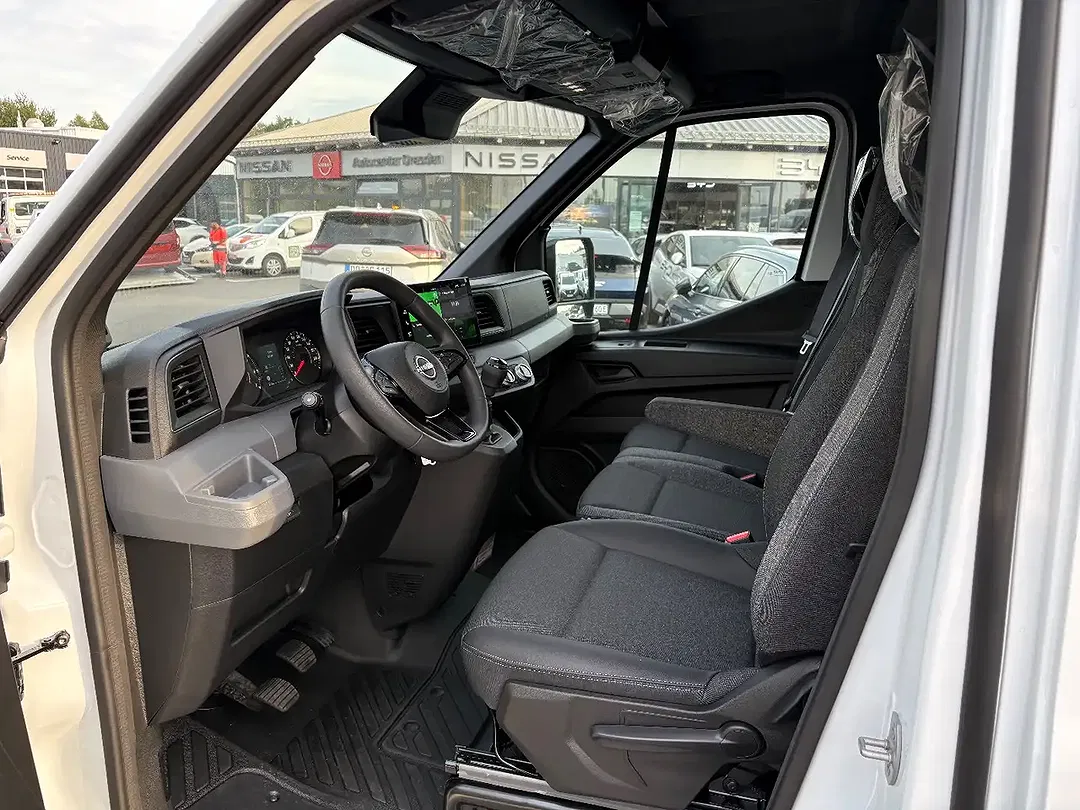 Nissan Interstar 3.5t L2H2 N-Connecta - Thumbnail 8