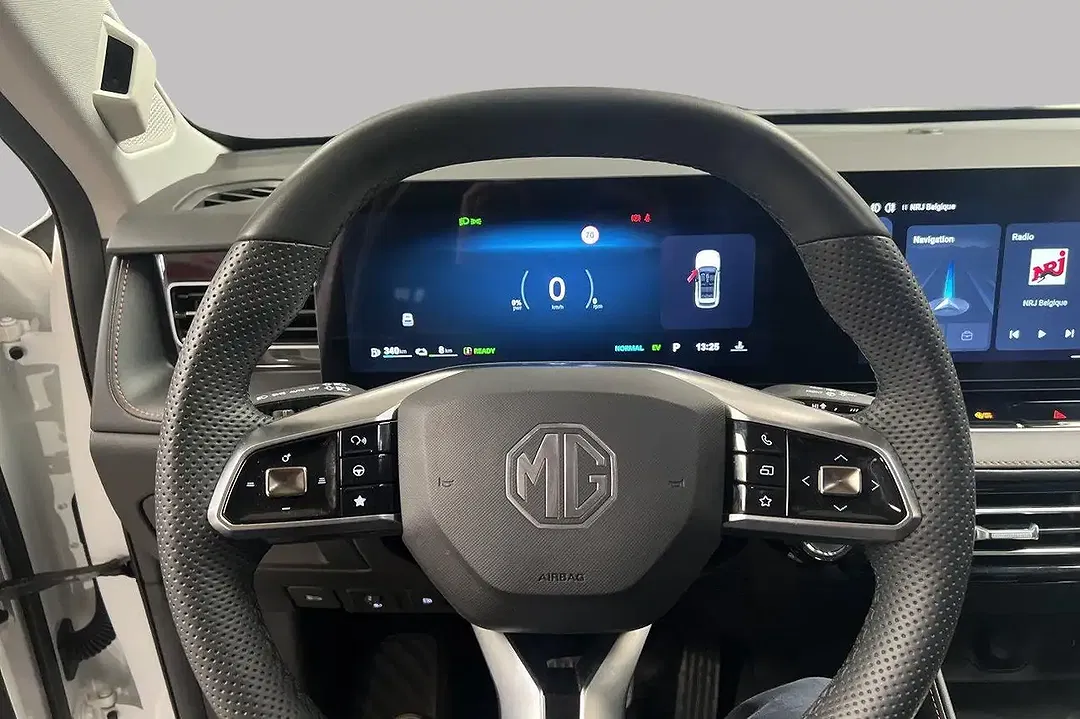 MG EHS PHEV Luxury - Thumbnail 12