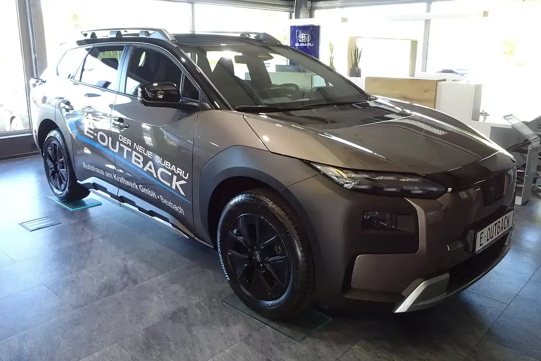 Subaru OUTBACK AWD Comfort - Thumbnail 3