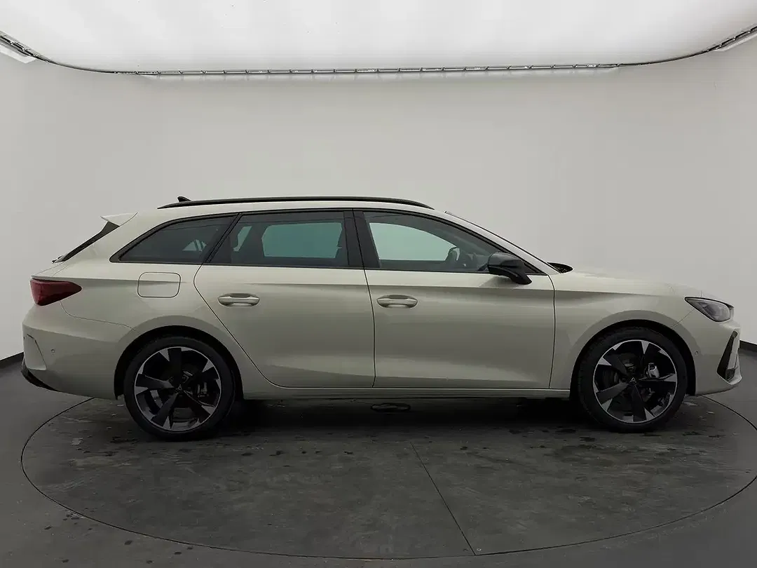 CUPRA Leon 2.0 TSI 4Drive Matrix LED Sportstourer - Thumbnail 6