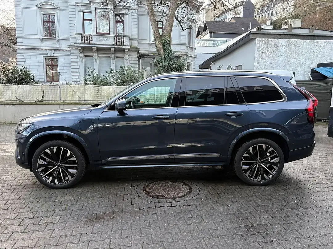 Volvo XC90 T8 Plus Bright - Thumbnail 4
