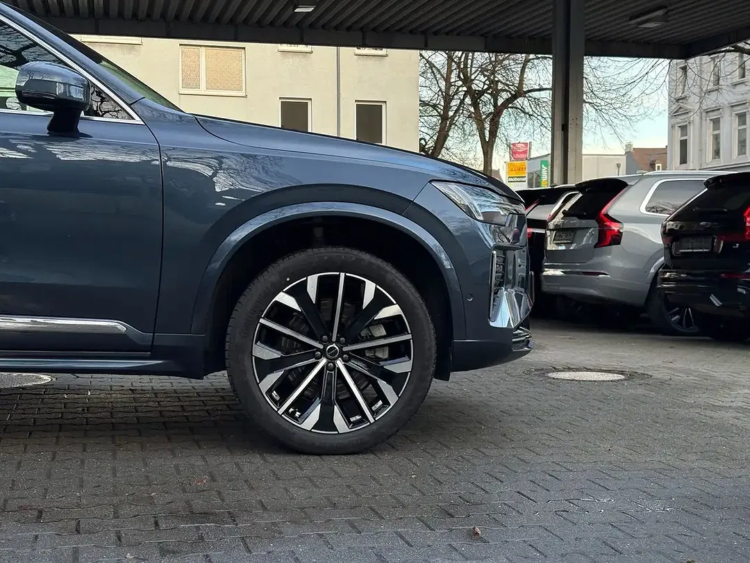 Volvo XC90 T8 Plus Bright - Thumbnail 9