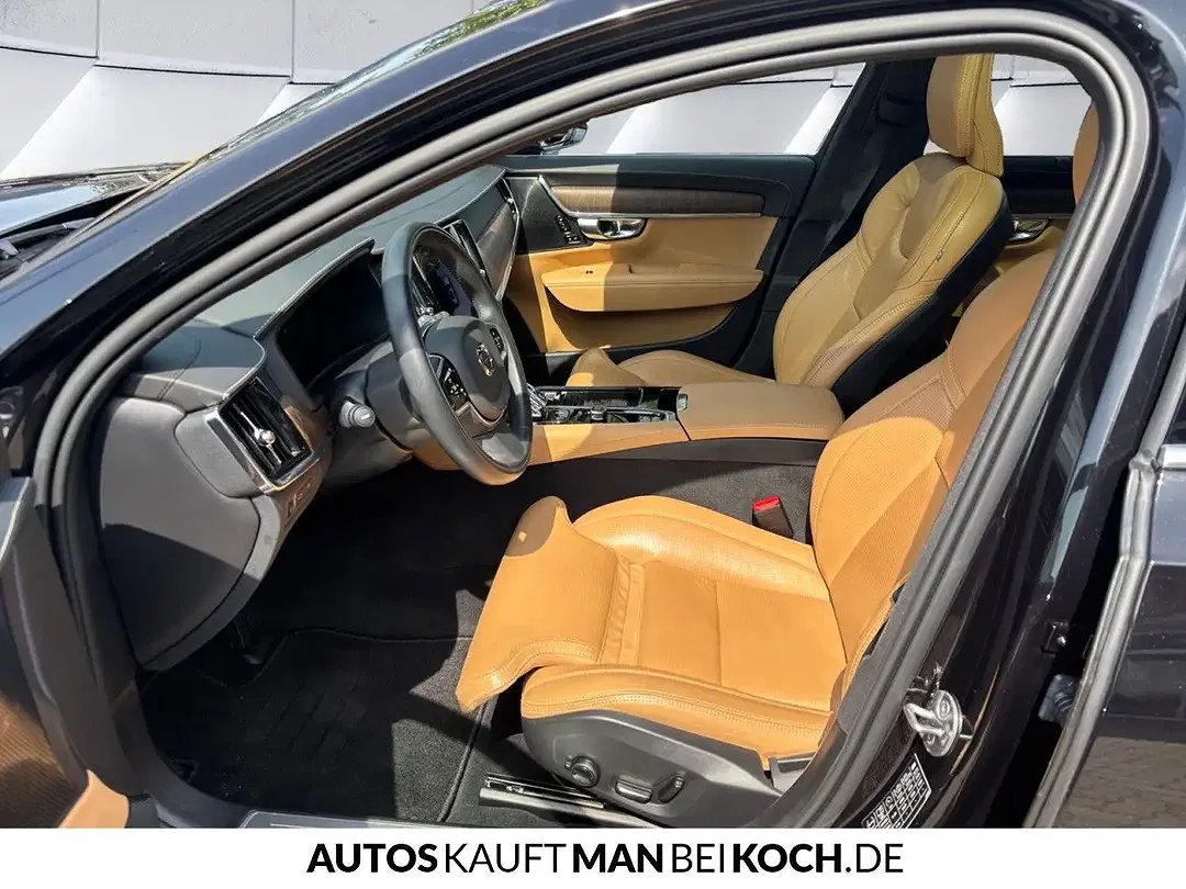 Volvo V90 T8 AWD Recharge - Thumbnail 4