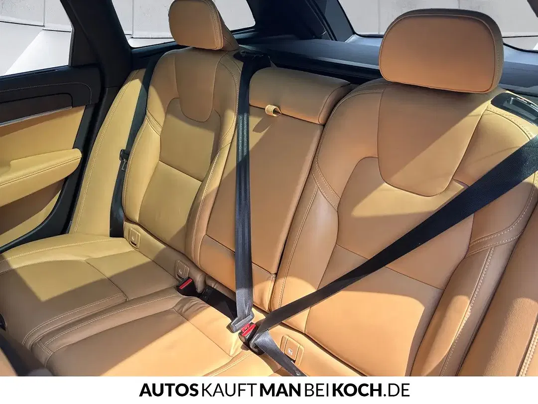 Volvo V90 T8 AWD Recharge - Thumbnail 5