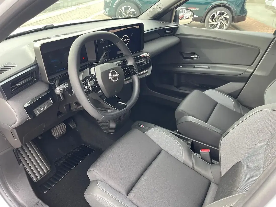 Nissan Micra - Thumbnail 8
