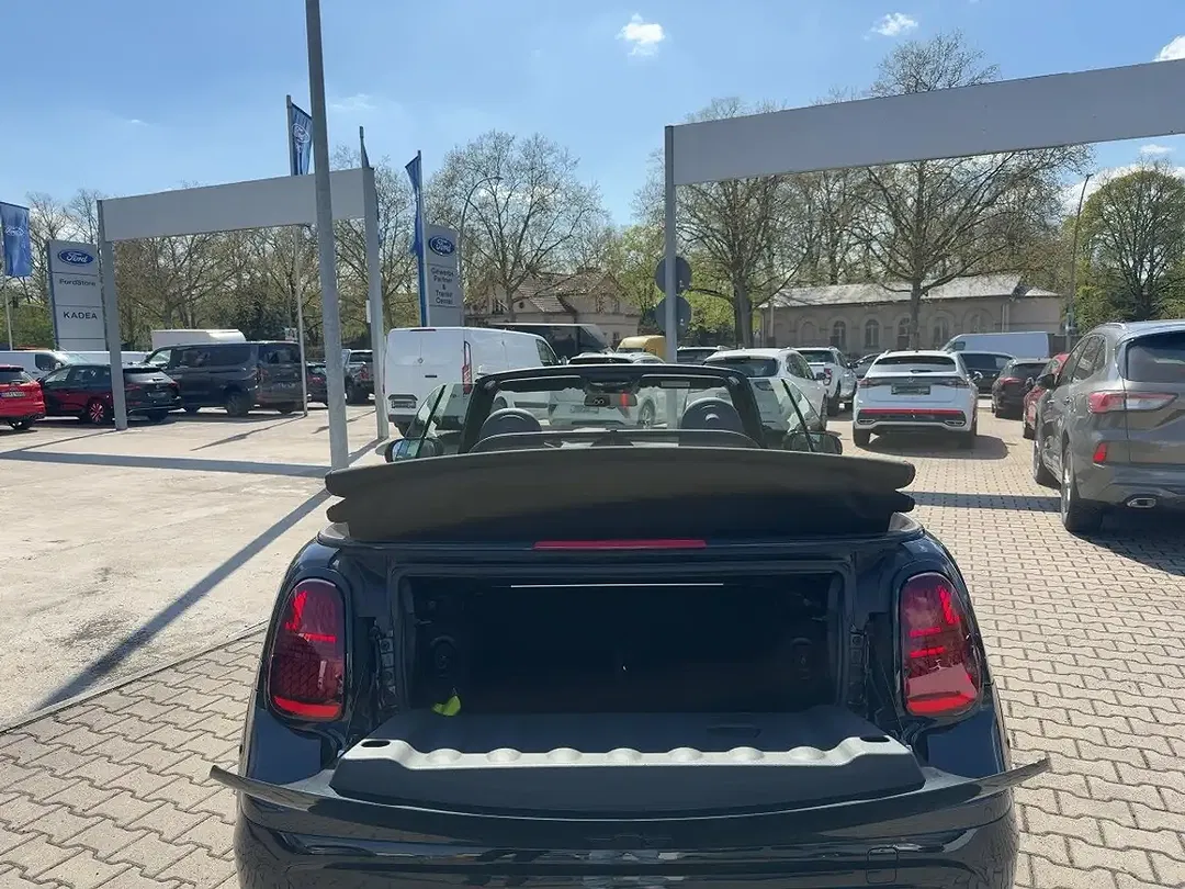 MINI Cooper Cabrio John Cooper Works - Thumbnail 8