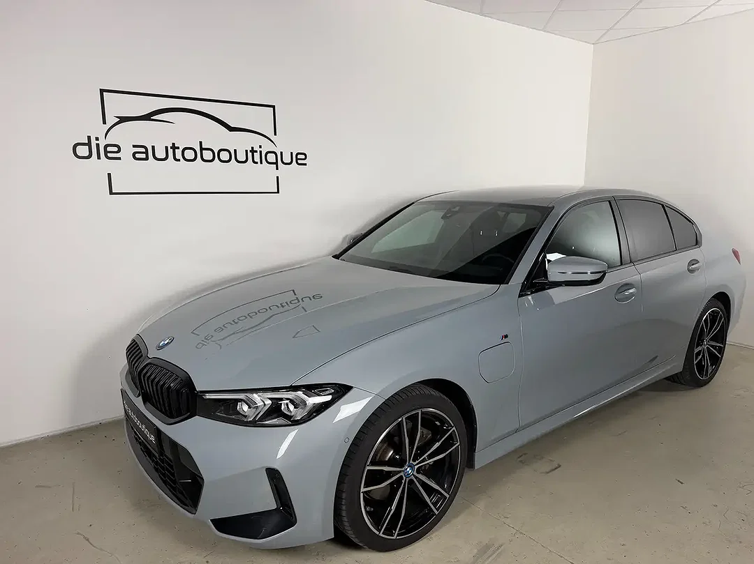 BMW 330 xDrive M Sport - Afbeelding 1
