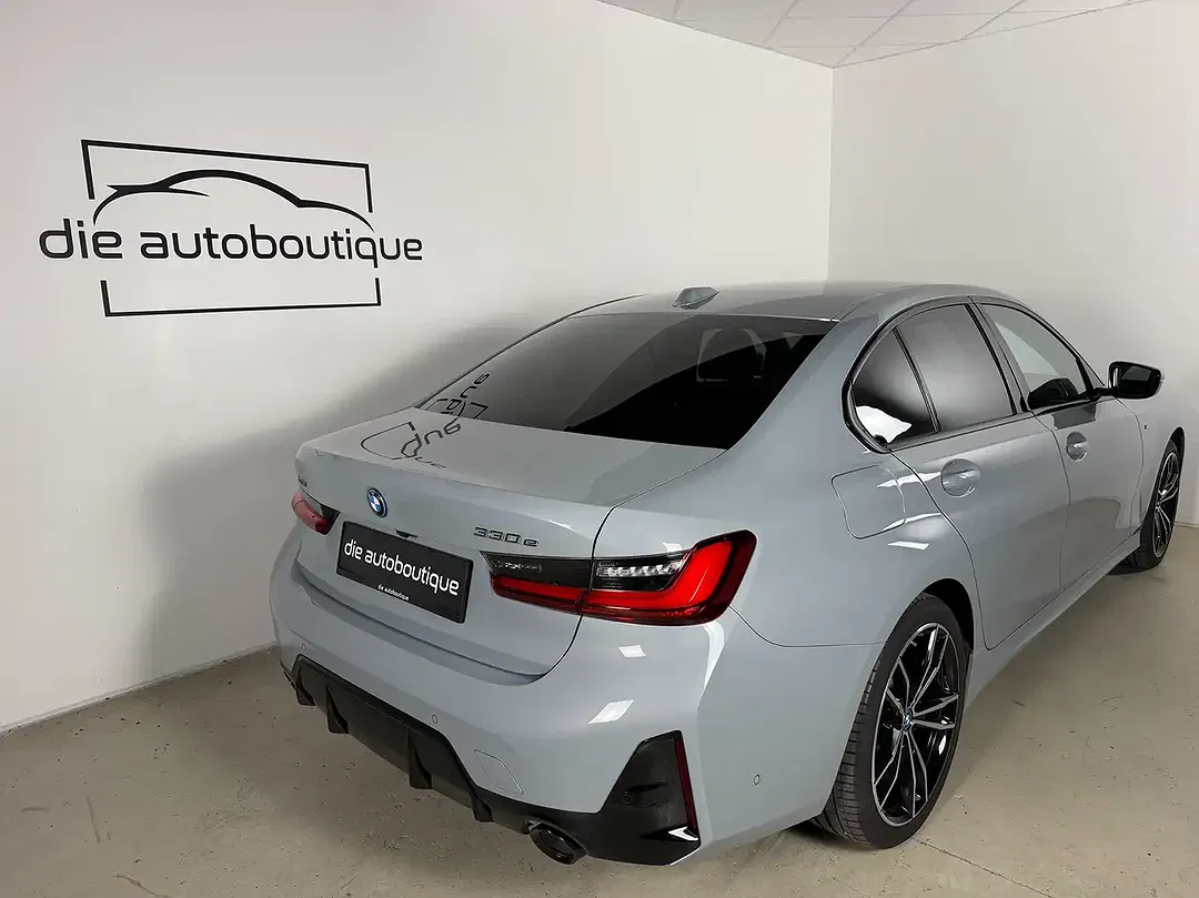 BMW 330 xDrive M Sport - Thumbnail 10