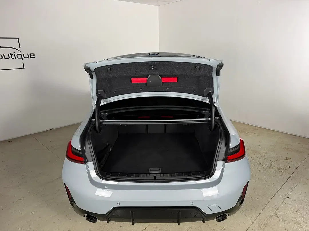 BMW 330 xDrive M Sport - Thumbnail 8