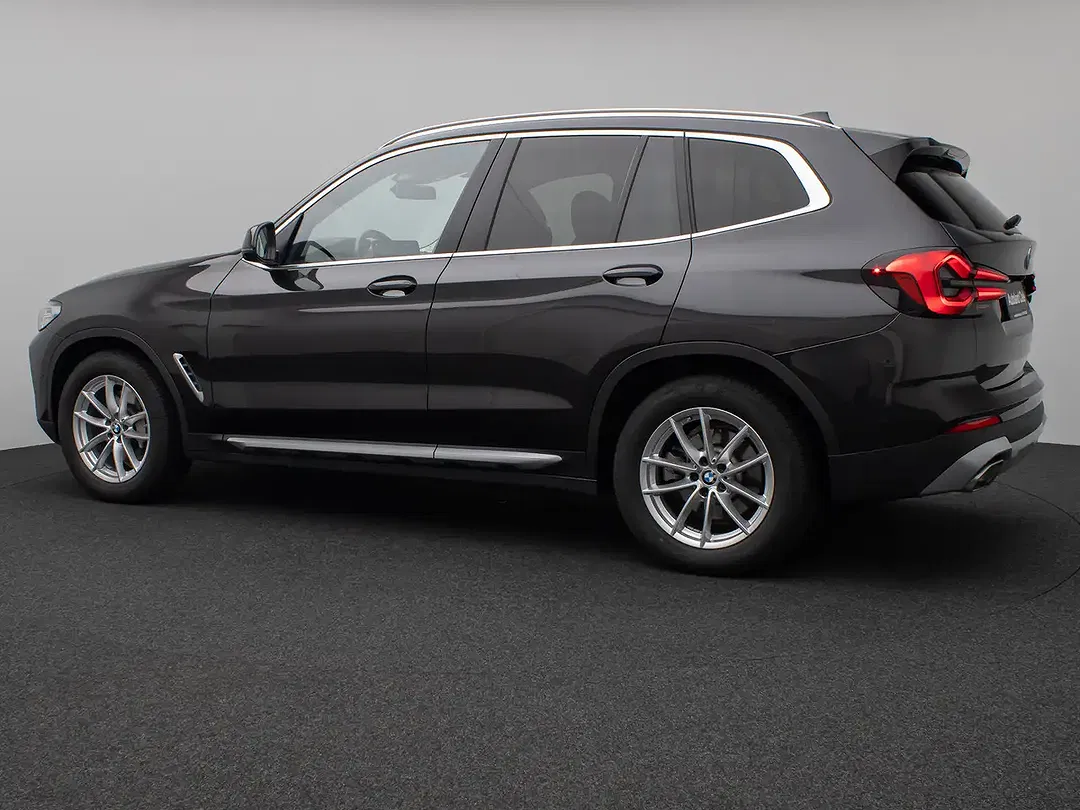 BMW X3 Comfort Sport - Thumbnail 9