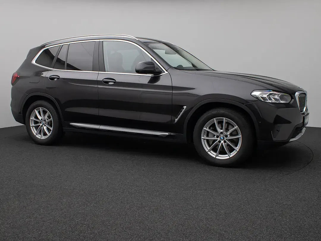 BMW X3 Comfort Sport - Thumbnail 3