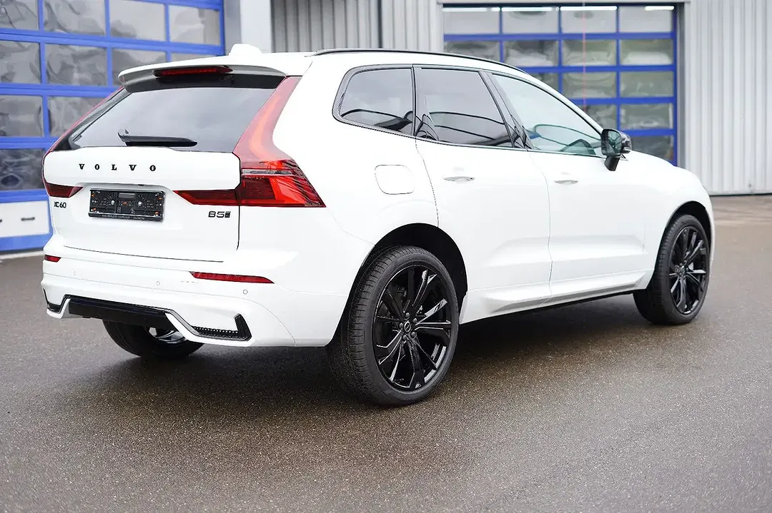 Volvo XC60 B5 AWD Edition - Thumbnail 5