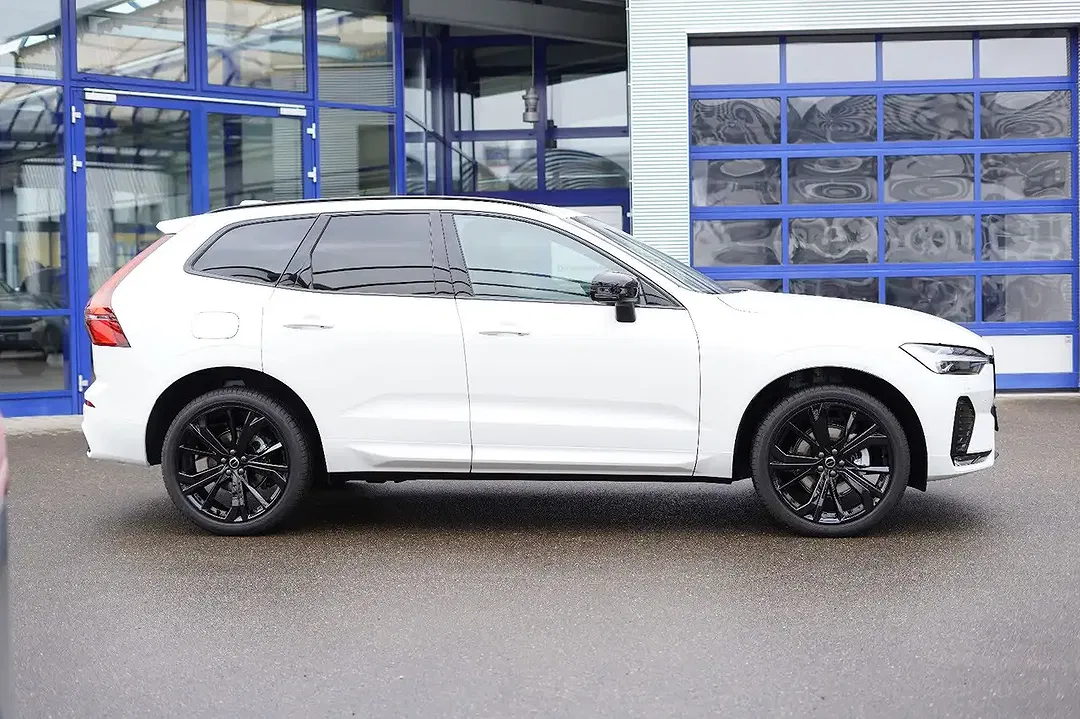 Volvo XC60 B5 AWD Edition - Thumbnail 6