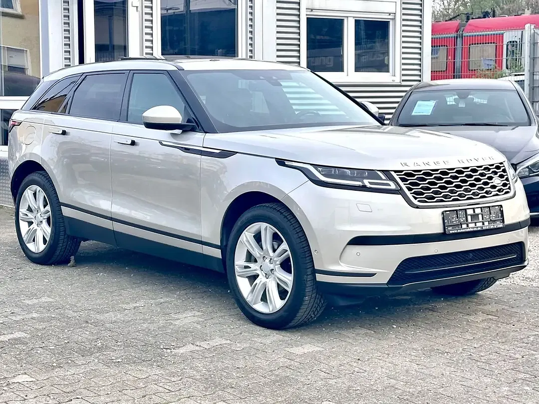 Land Rover Range Rover Velar SE - Thumbnail 4