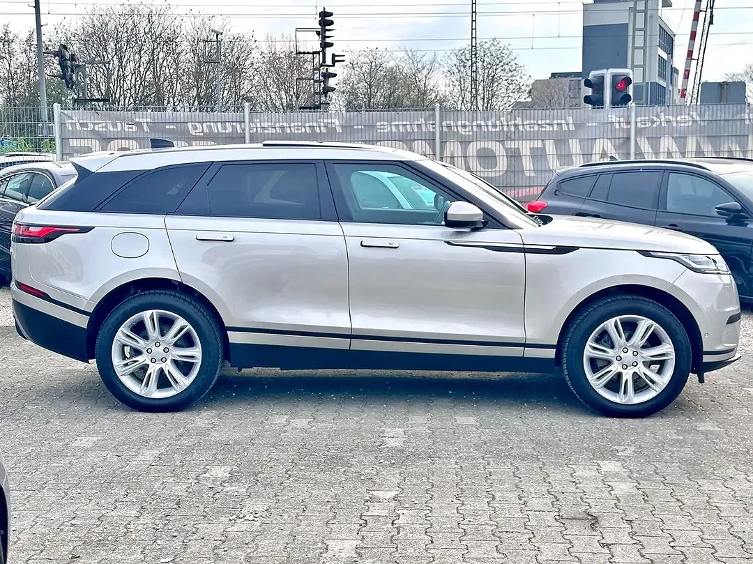Land Rover Range Rover Velar SE - Thumbnail 6