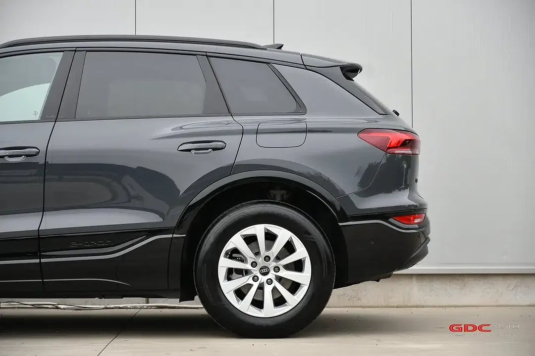 Audi Q6 e-tron - Thumbnail 11