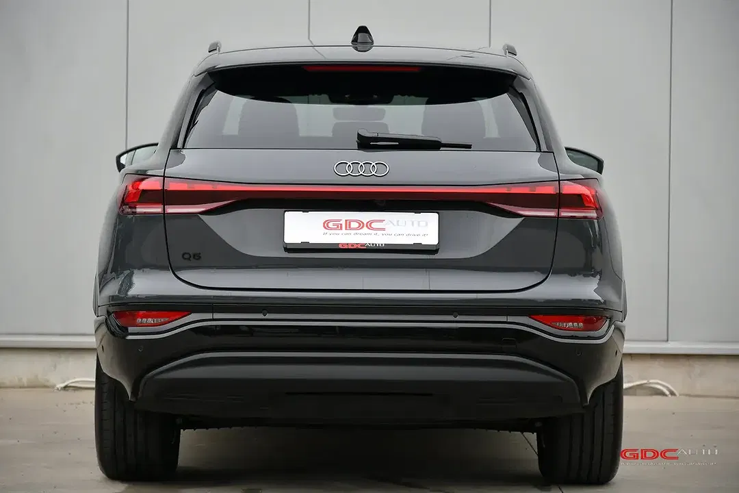 Audi Q6 e-tron - Thumbnail 13