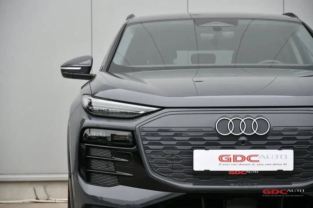 Audi Q6 e-tron - Thumbnail 14