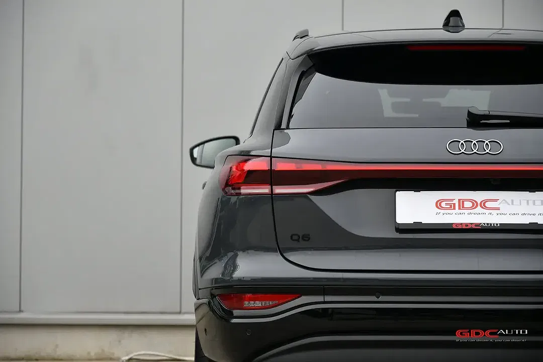 Audi Q6 e-tron - Thumbnail 16