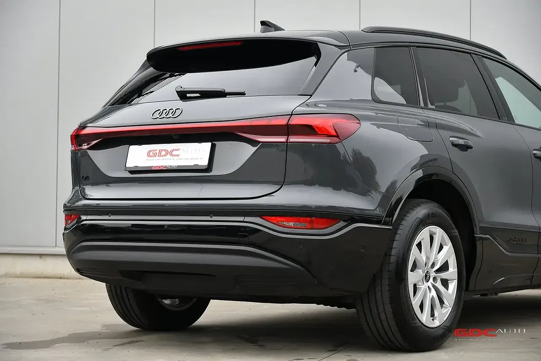 Audi Q6 e-tron - Thumbnail 23