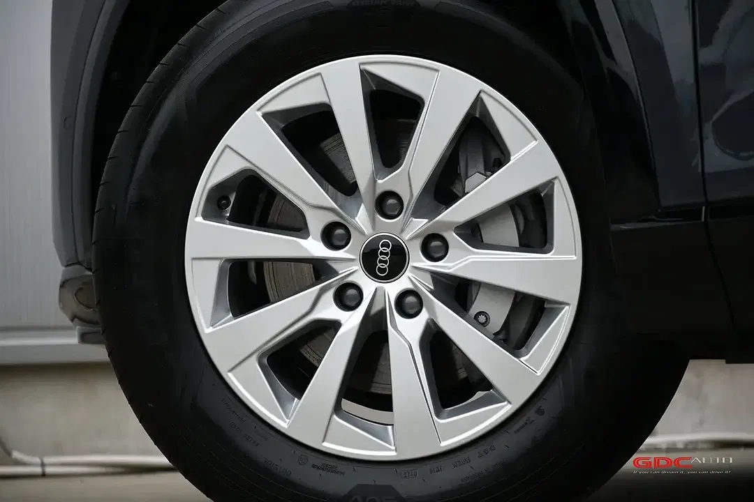 Audi Q6 e-tron - Thumbnail 7