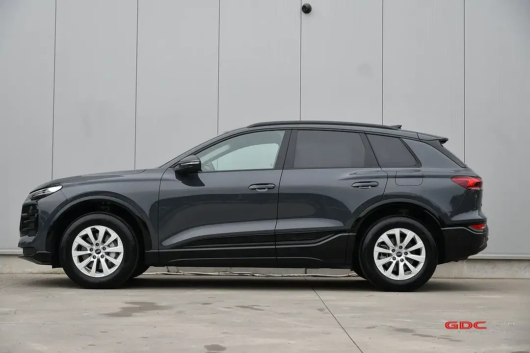 Audi Q6 e-tron - Thumbnail 9