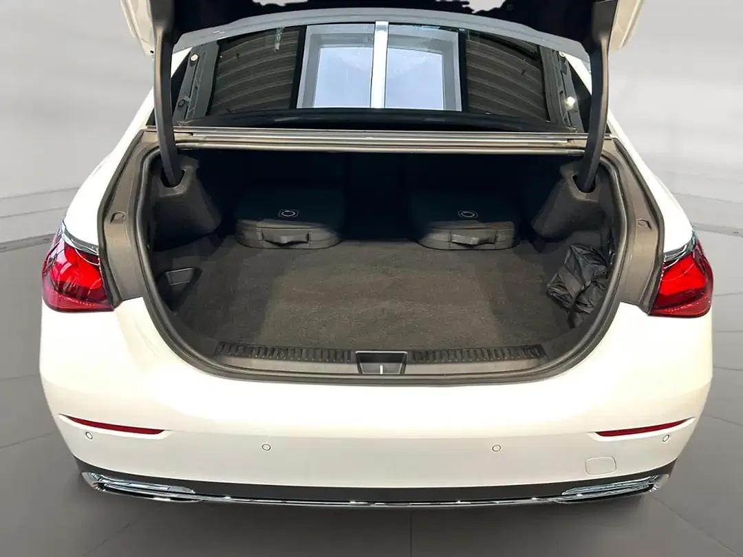 Mercedes-Benz E 300 MBUX Avantgarde - Thumbnail 16