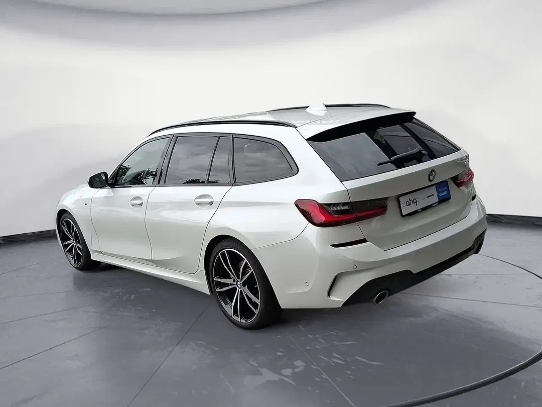 BMW 320 Touring M Sport - Thumbnail 3