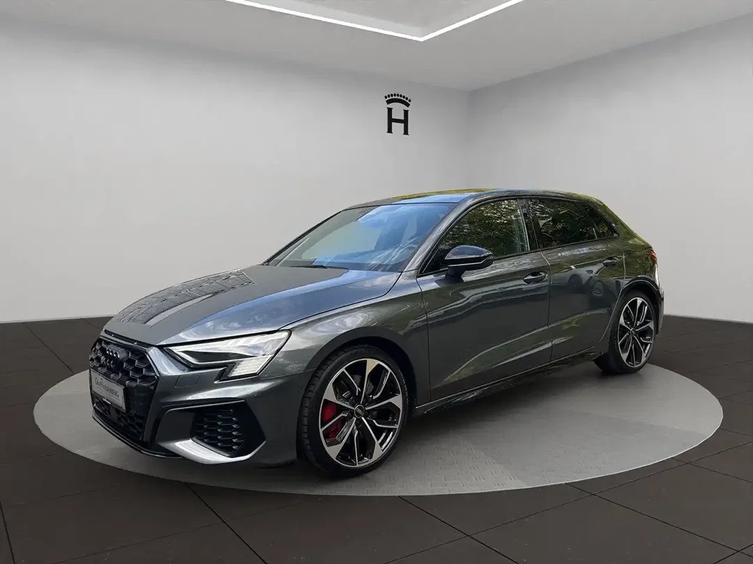 Audi S3 2.0 TFSI S tronic quattro - Afbeelding 1