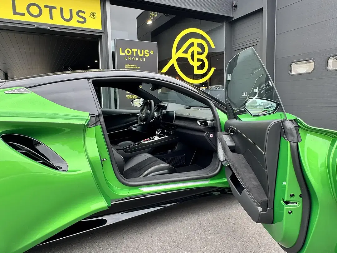 Lotus Emira 2.0 Turbo SE - Thumbnail 33