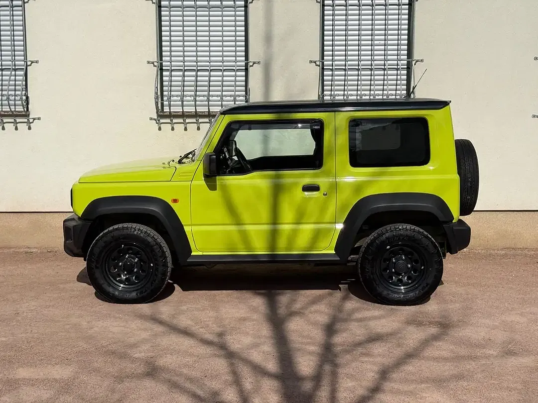 Suzuki Jimny 4x4 - Thumbnail 8